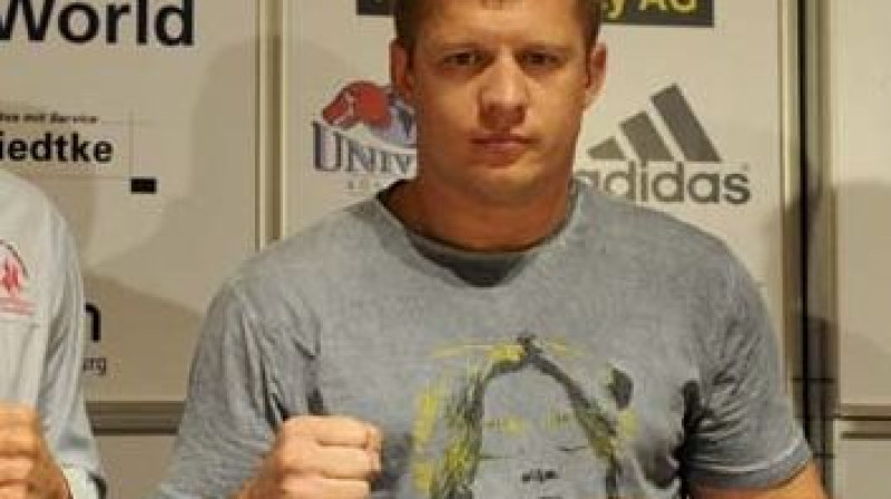 Jaroslavs Zavorotnijs
Foto: gorodokboxing.com