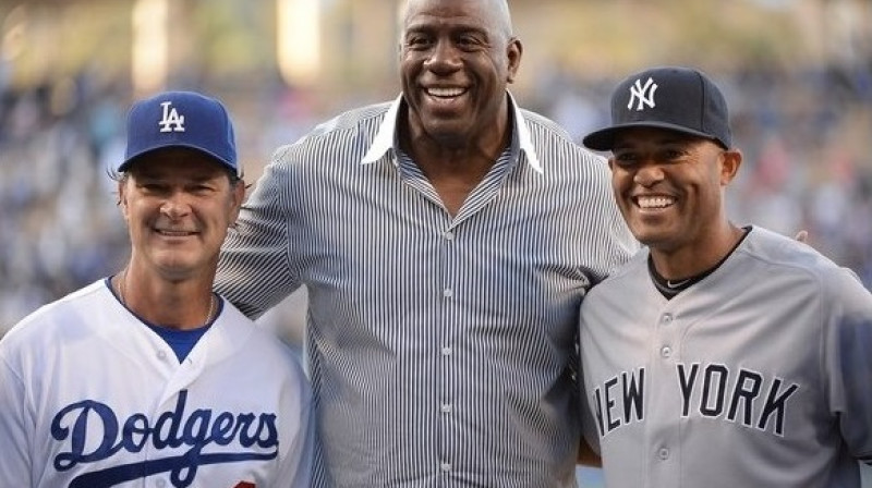 Maģiskais Džonsons 2013. gada 31. jūlijā Losandželosā apmeklēja beisbola spēli
Foto: AFP/Scanpix