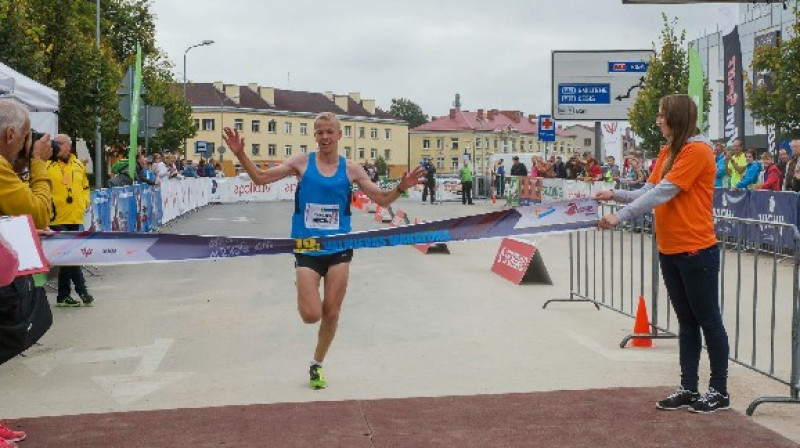 Latvijas čempions maratonā - Kristaps Bērziņš