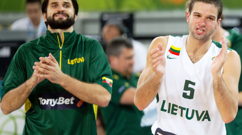 Lins Kleiza un Mants Kalnietis gaida Lietuvas pretinieku ceturtdaļfinālā. Foto: SIPA/Scanpix.