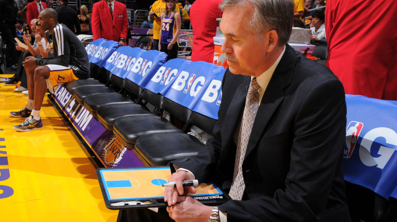 Kobe Braients un Maiks D'Antoni 
Foto: AFP/Scanpix