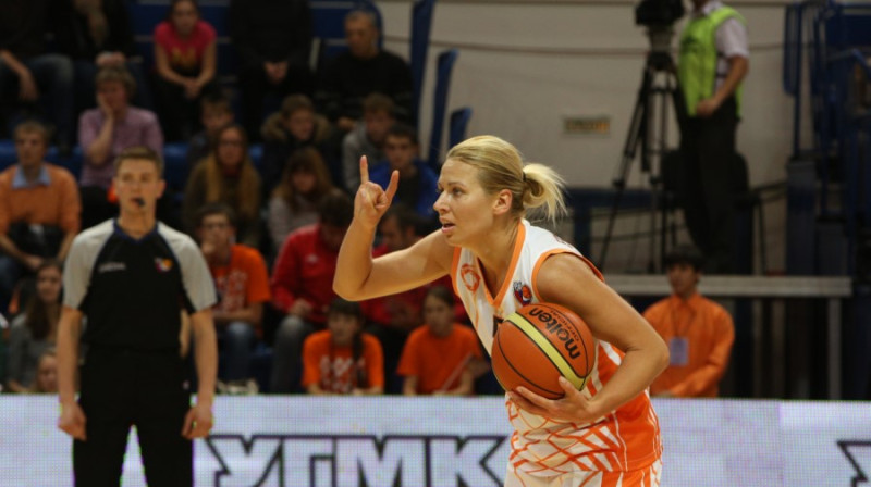 Anete Jēkabsone-Žogota: 18 pkuntu Eirolīgas pirmajā spēlē.
Foto: www.basket.ugmk.com