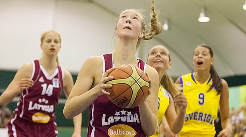 Digna Strautmane: Latvijas kadetu izlases līderei jau ir divu Eiropas U16 čempionātu pieredze.
Foto: basket.ee
