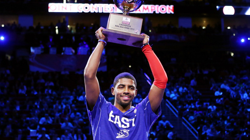 Pirms gada par NBA tālmetienu karali kļuva Kairijs Īrvings. Foto: AFP/Scanpix.