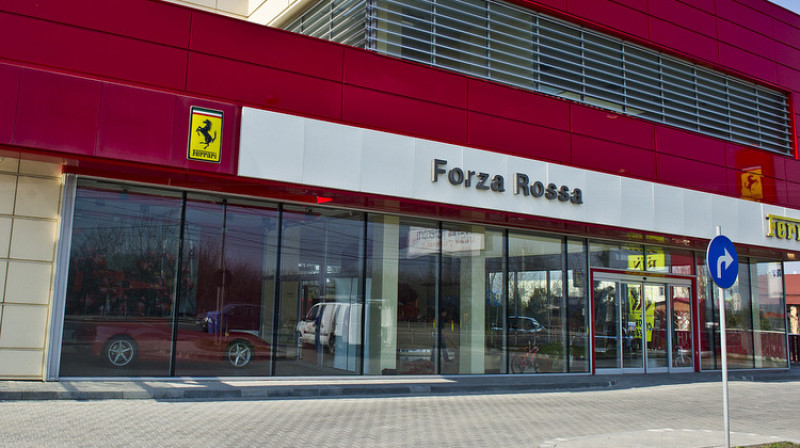 "Forza Rossa" veikals Rumānijā
Foto: grandprix247.com