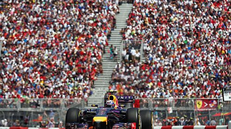 F1 līdzjutēju tribīnes un "Red Bull" formula
Foto: GETTY IMAGES NORTH AMERICA/Scanpix