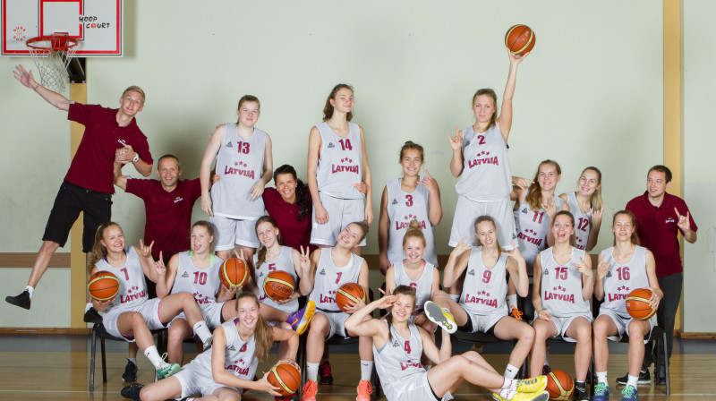 Latvijas U16 sieviešu basketbola izlase
Foto: U16 izlase