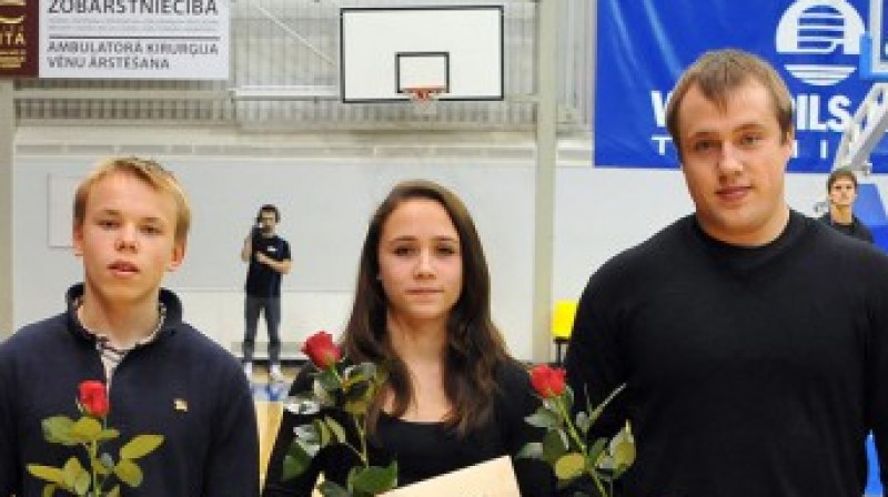 Ritvars Suharevs, Rebeka Koha, Artūrs Plēsnieks
Foto: Juris Presņikovs, ventspils.lv