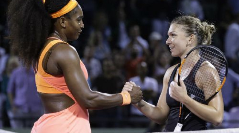 Serēna Viljamsa un Simona Halepa
Foto: AP/Scanpix