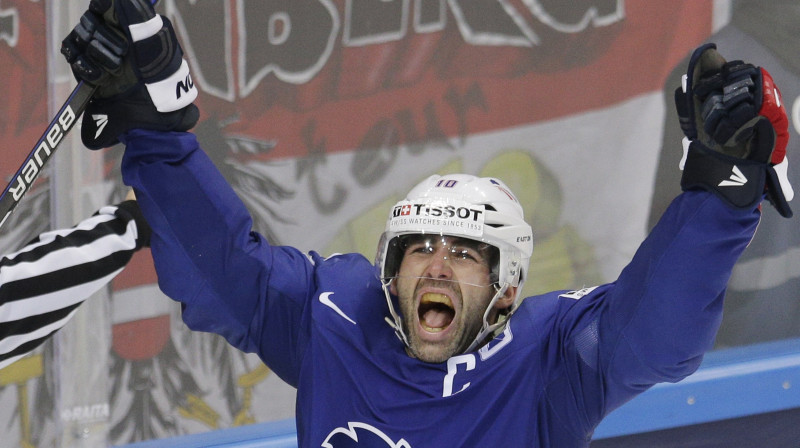 Francijas izlases kapteinis Lorāns Menjē
Foto: AP/Scanpix