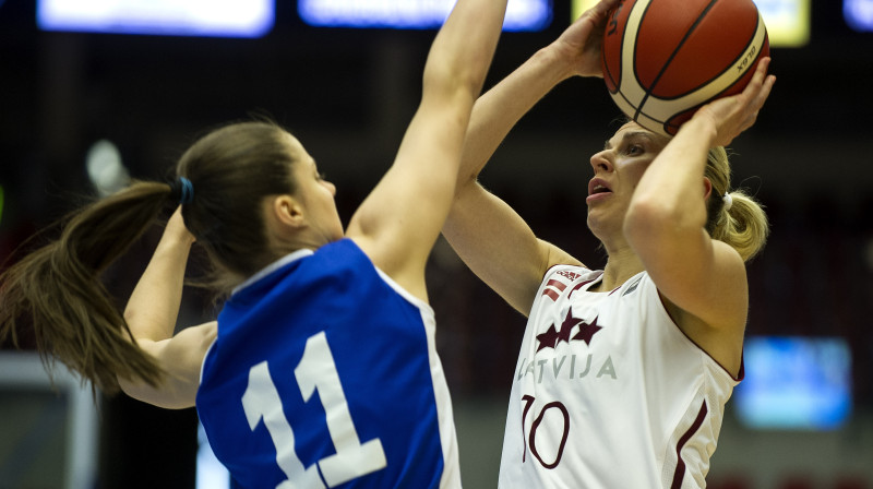 Anete Jēkabsone-Žogota: 25 punkti Slovākijas izlases grozā un Latvijas valstsvenības uzvara.
Foto: CBF/Vaclav Mudra