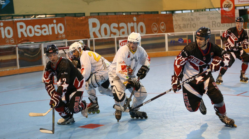 Latvijas inline hokejisti ceļā uz pirmo pusfinālu. Foto no organizatoru mājaslapas.