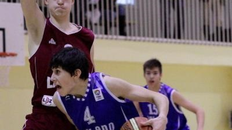 Anrijs Miška: 15 punkti zaudējumā pret Lietuvu
Foto: basket.ee