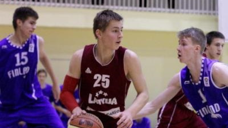 Edgars Kaufmanis: 15 punkti zaudējumā pret Igauniju
Foto: basket.ee