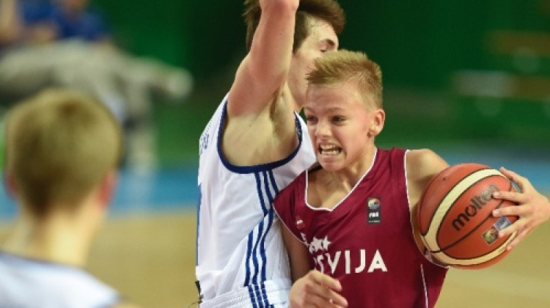 Artūrs Žagars pret Francijas U16 izlasi
Foto: fibaeurope.com