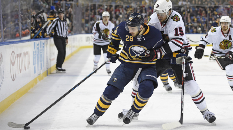 Pagājušsezon Zemgus Girgensons un Latvijas hokeja fani "uzspridzināja" NHL "All-Star" balsošanu.
Foto: AFP/Scanpix