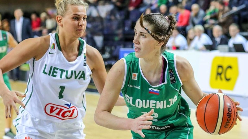 Eva Ļiseca spēlē pret Lietuvu
Foto: fibaeurope.com