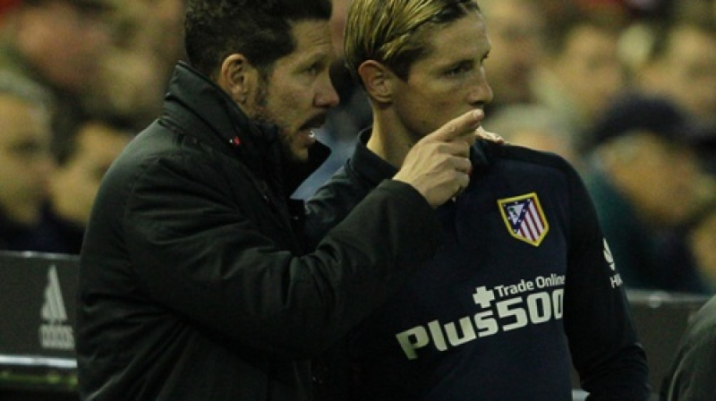 Djego Simeone un Fernando Toress brīdi pirms veiktās maiņas
Foto: AFP/Scanpix