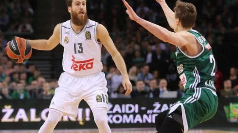 Serhio Rodrigess pret Kasparu Vecvagaru
Foto: Euroleague