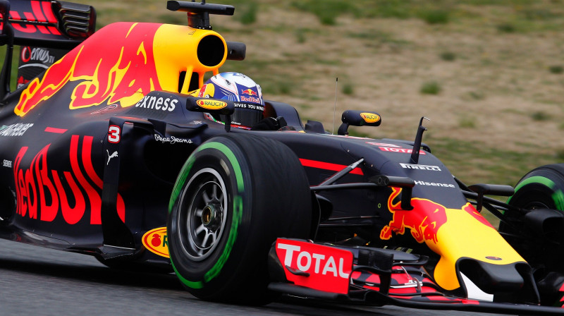 "Red Bull" komandas 2016. gada F1 auto
Foto: AFP/Scanpix