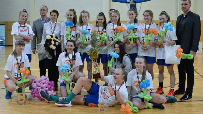 Daugavpils U16 komanda - VEF LJBL čempiones.
Foto: Romualds Vambuts