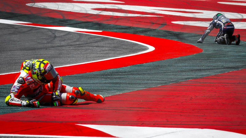 Janones un Lorenso sadursme Barselonā
Foto: motogp.com