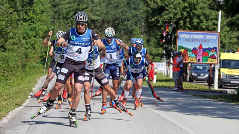 Masu starts brīvajā stilā PK posmā Horvātijā 2014.gadā. Foto: fis-ski.com