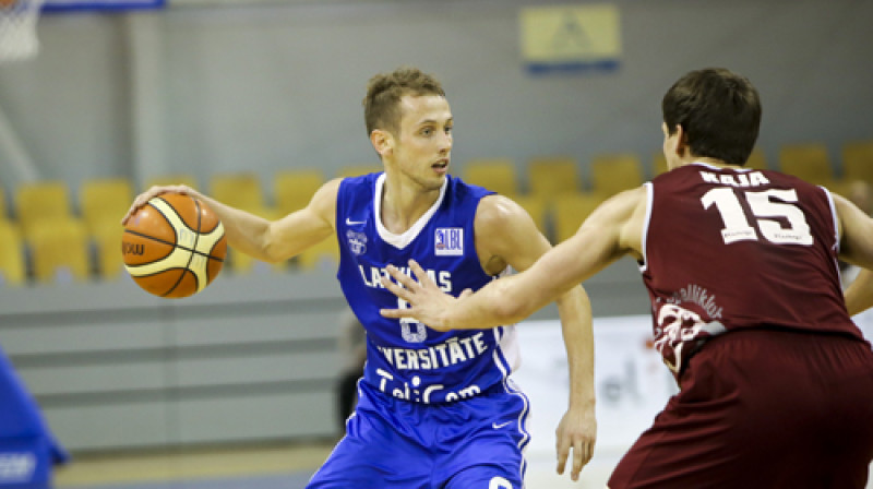 Kristaps Pļavnieks ISBL turnīrā "LU" komandas kreklā
Foto: Ritvars Raits