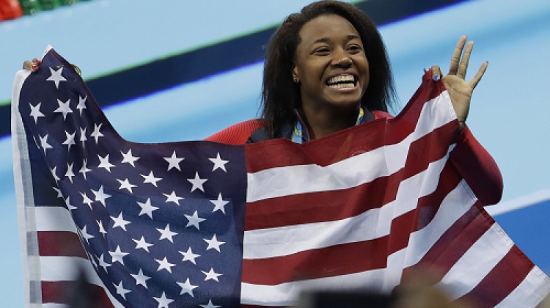 Ja daudzas ASV uzvaras peldēšanā ir paredzamas jau iepriekš, Simone Manuela 100 metru brīvajā stilā zeltu ieguva negaidīti
Foto: AP/Scanpix