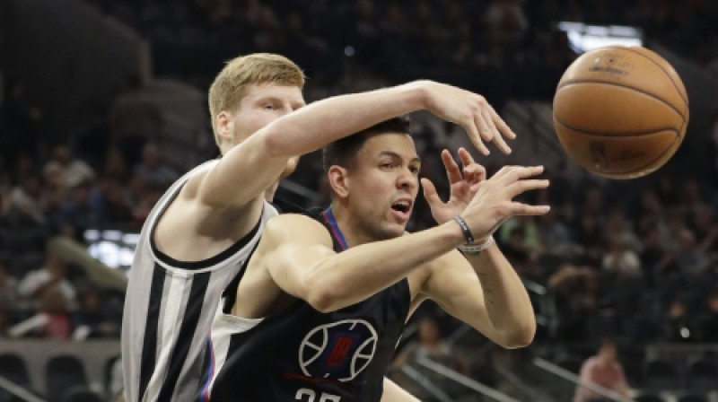 Dāvis Bertāns pret Ostinu Riversu
Foto: AP/Scanpix