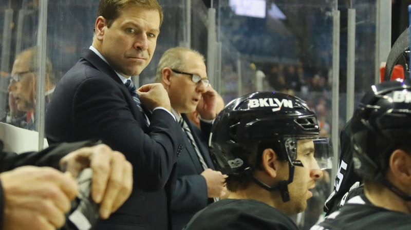 Dags Veits debijas mačā pie "Islanders" komandas stūres 
Foto: AFP/Scanpix