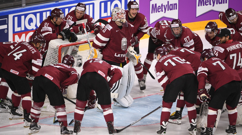 Latvijas hokeja izlase
Foto: Romāns Kokšarovs/f64