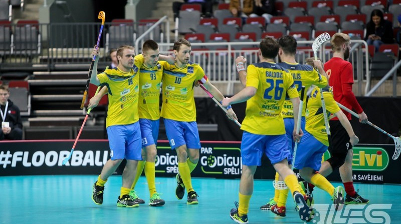 Stalbes "Pārgaujai" izdevies uzlidot nebijušos augstumos. Jaunajā sezonā jāmēģina nostabilizēties vadošo pulkā.
Foto: Floorball.lv