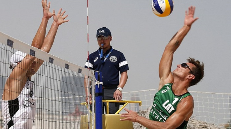 Mārtiņš Pļaviņš uzbrukumā
Foto: FIVB