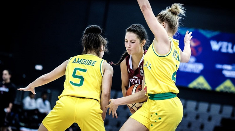 Paula Kļeščova spēlē pret Austrāliju
Foto: FIBA