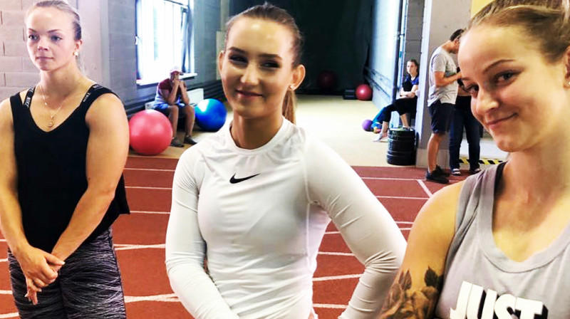 Katrīna Sirmā, Vineta Pētersone, Vanesa Buldinska
Foto: instagram.com/bobslejs.lv