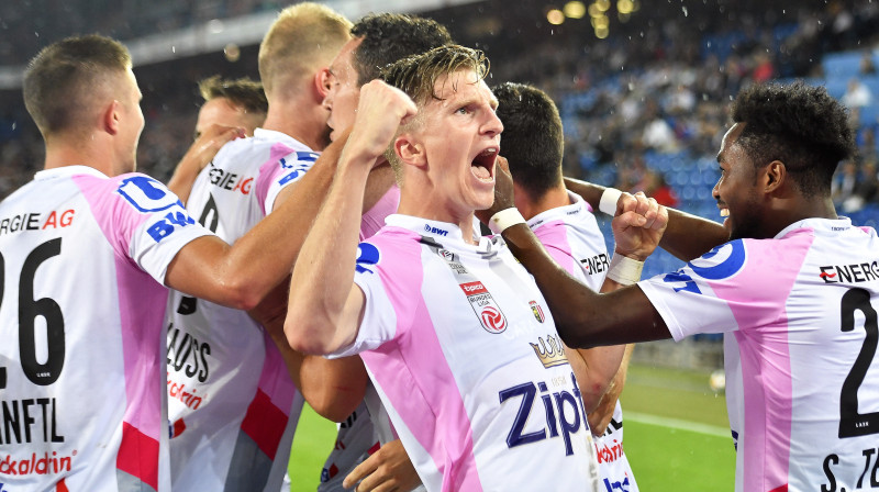 Austrijas vicečempiones Lincas "LASK" futbolisti. Foto: Walter Bieri/EPA/Scanpix