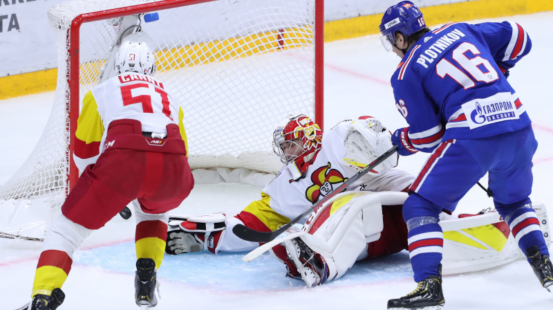 Jānis Kalniņš ielaiž vārtus. Foto: Anatoly Medved/TASS/Scanpix