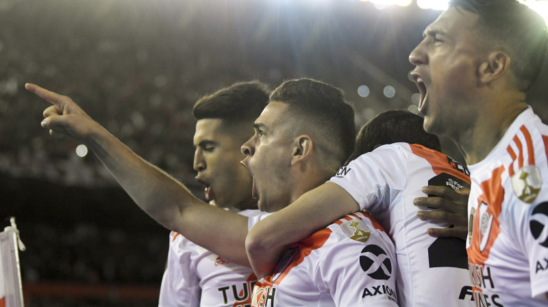 Buenosairesas "River Plate" futbolistu prieki. Foto: Gustavo Garello/AP/Scanpix