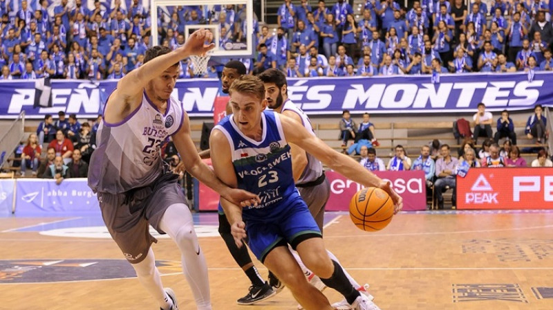 Rolands Freimanis Čempionu līgas spēlē Burgosā. Foto: FIBA