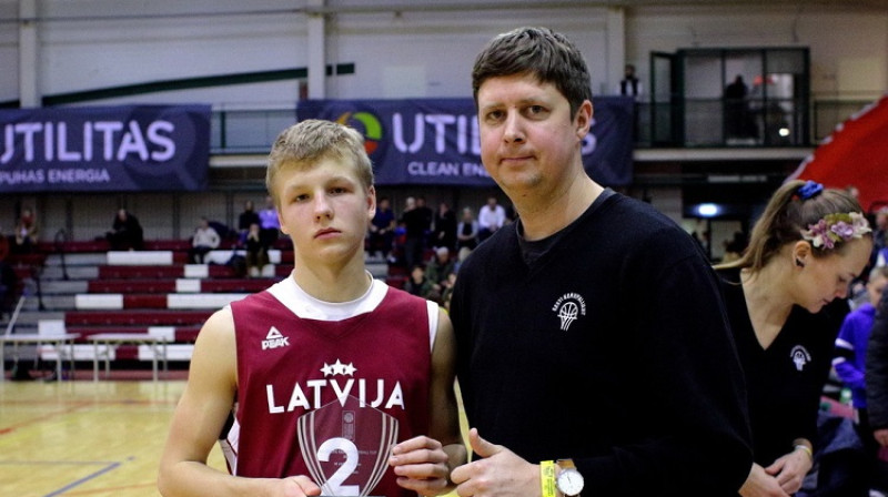 Latvijas U16 izlases kapteinis Kristofers Karlsons. Foto: Siim Semiskar, basket.ee