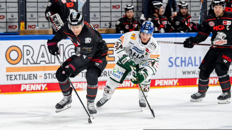 Artūrs Kulda (tumšajā formā). Foto: imago images/Zink/Scanpix.ee