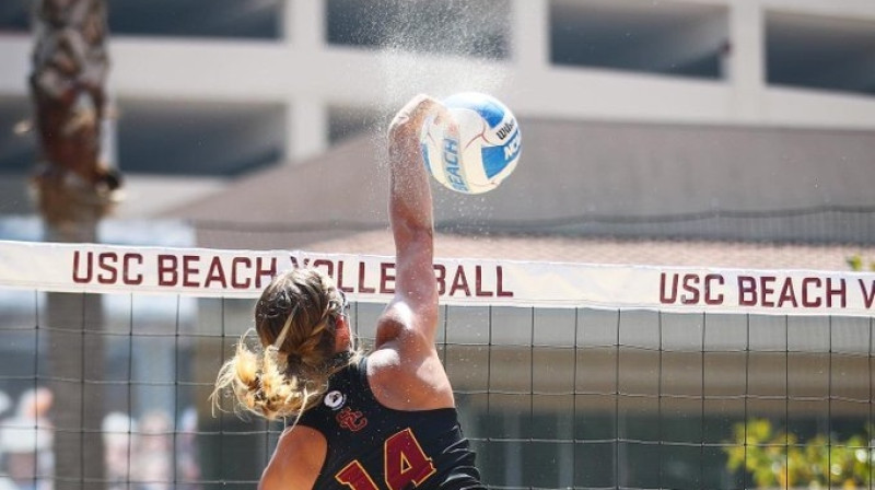 Tīna Graudiņa. Foto: USC Beach Volleyball