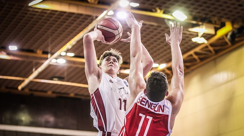 Kristians Feierbergs 2018. gada Eiropas U16 čempionātā. Foto: FIBA