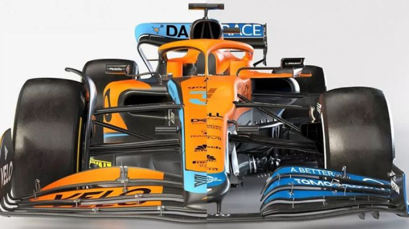 2022. gada (pa kreisi) un 2021. gada (pa labi) "McLaren" modeļu salīdzinājums. Foto: McLaren