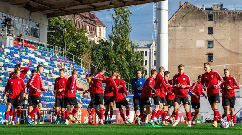 Latvijas izlases treniņš "Skonto" stadionā. Foto: LFF