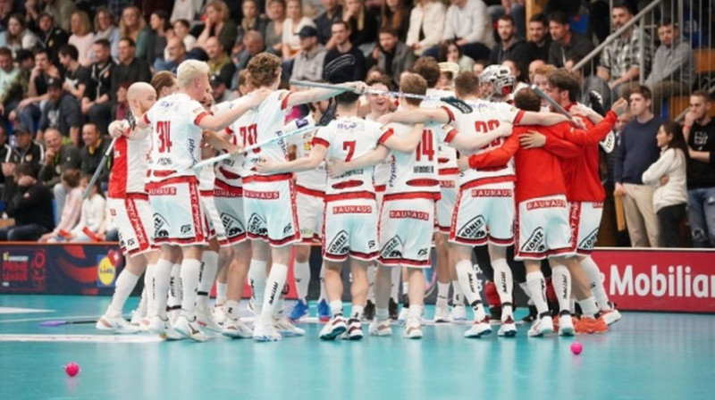 "Floorball Koniz" piekto čempionātu pēc kārtas iekļuvuši pusfinālā, foto: Wilfried Hinz