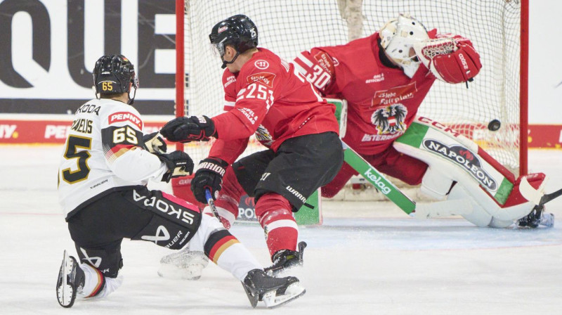 Vācijas valstsvienības hokejista Marka Mihaelisa vārtu guvuma brīdis. Foto: Imago Images/Scanpix