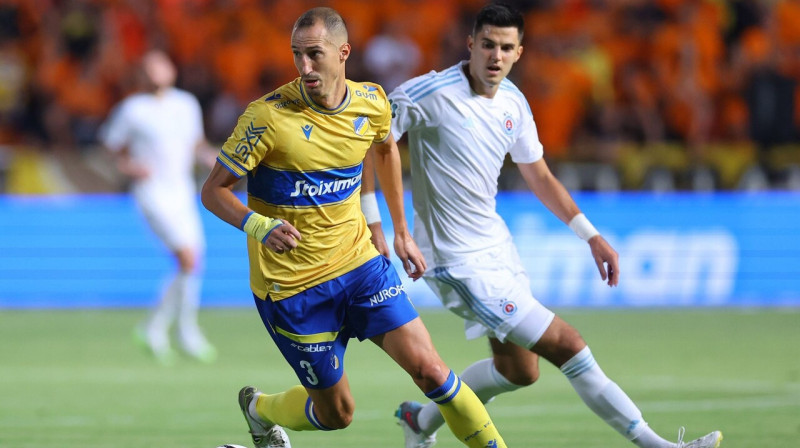 Mirklis no Nikosijas APOEL un Bratislavas "Slovan" spēles. Foto: APOEL FC