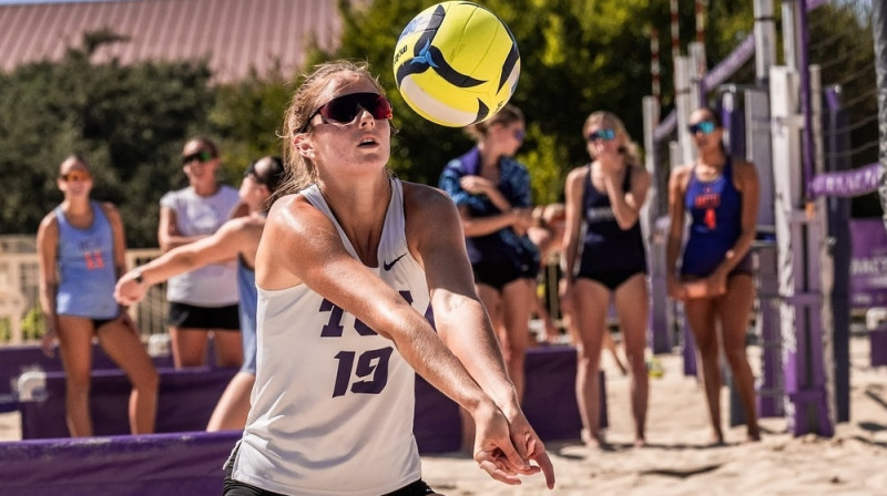 Deniela Konstantinova. Foto: TCU Beach Volleyball